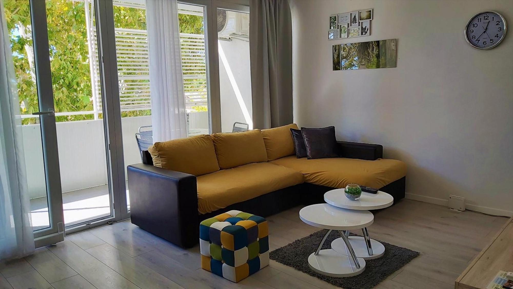 Apartment Punta 奥米什 外观 照片