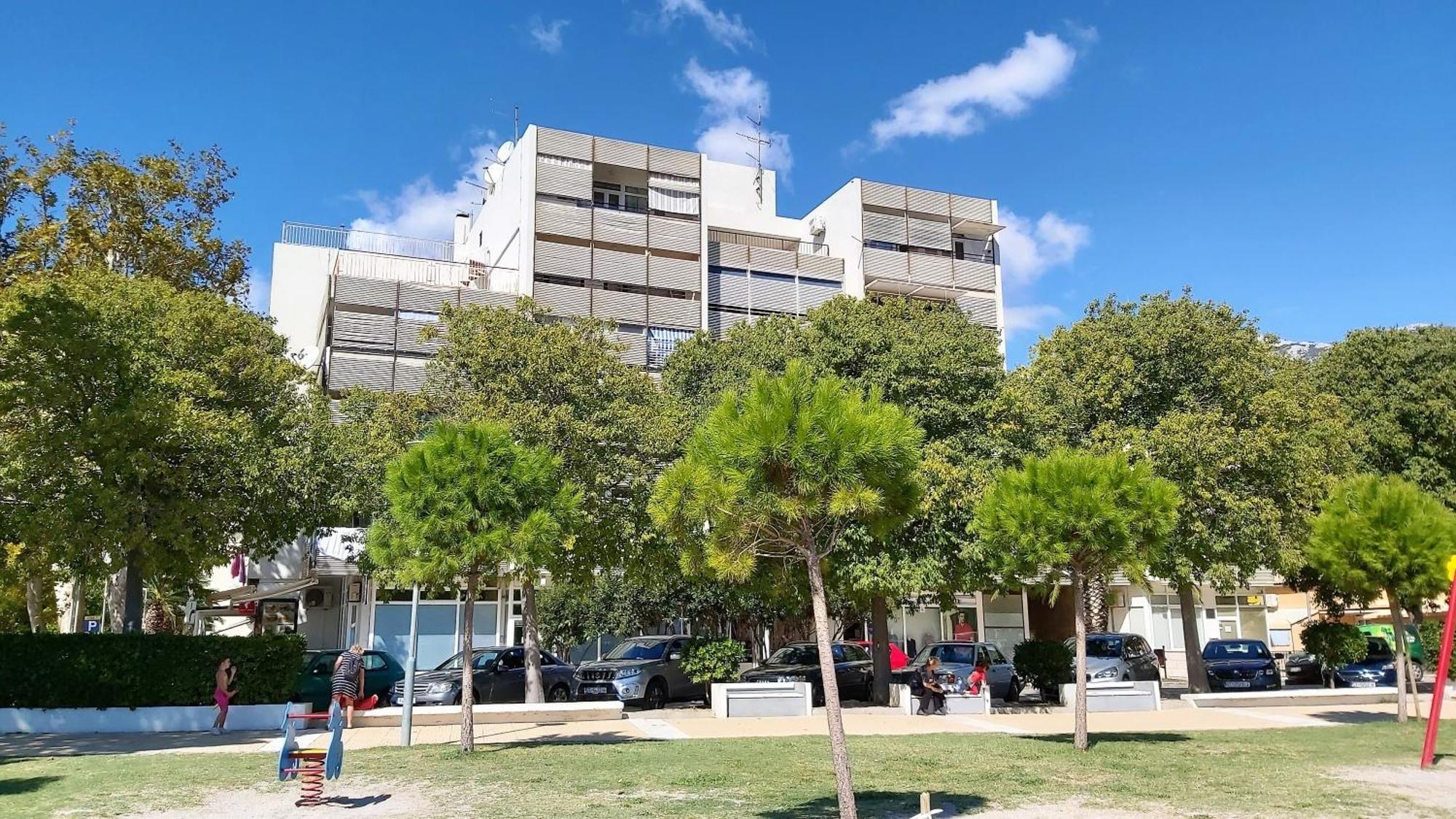 Apartment Punta 奥米什 外观 照片